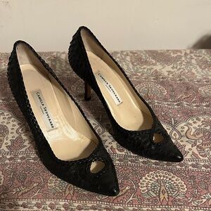 Authentic Camila Skovgard pointed toe pumps heel